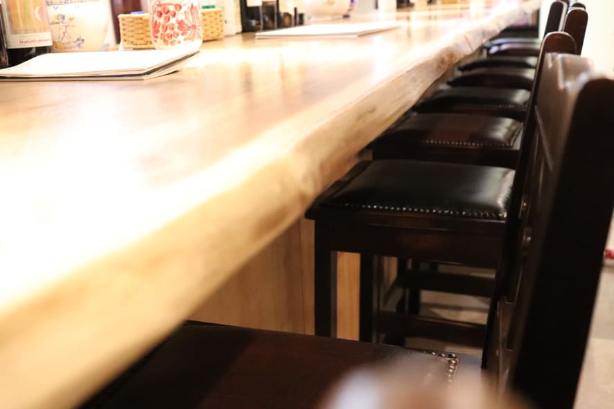 店舗内装ラボ T Labo 飲食店のオシャレ内装画像 Cova酒場 Dama と内装デザインのコツ